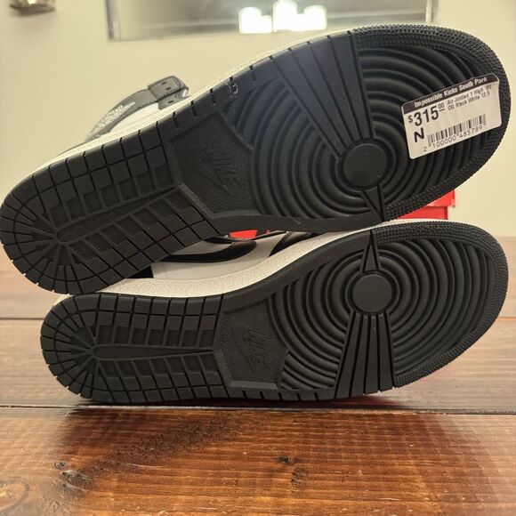 Air Jordan 1 Retro High \'85 Black White Shoes main image 7